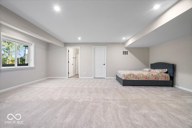 6210 Shallow Creek, Indianapolis, IN 46237