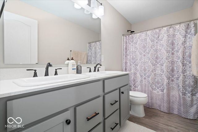 6210 Shallow Creek, Indianapolis, IN 46237