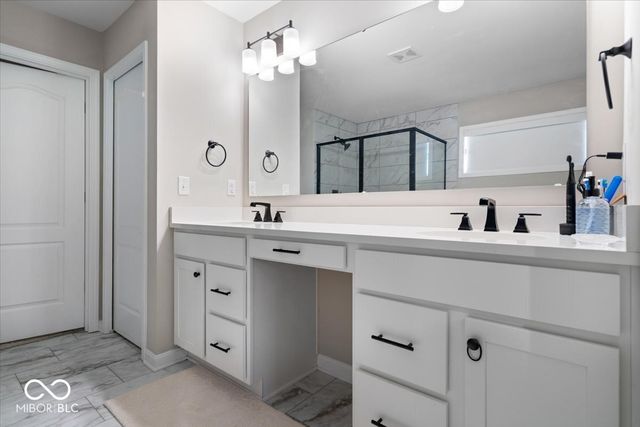 6210 Shallow Creek, Indianapolis, IN 46237