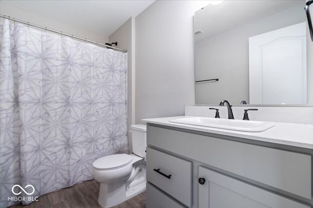 6210 Shallow Creek, Indianapolis, IN 46237