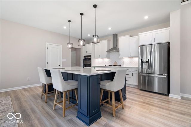 6210 Shallow Creek, Indianapolis, IN 46237