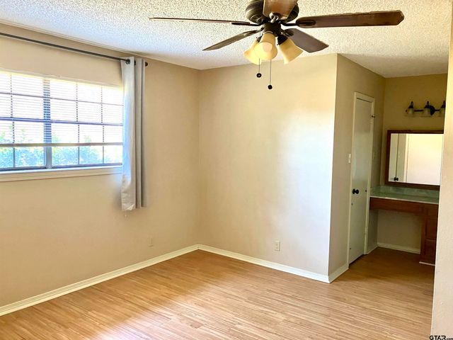 17080 Pennie Lane, Flint, TX 75762