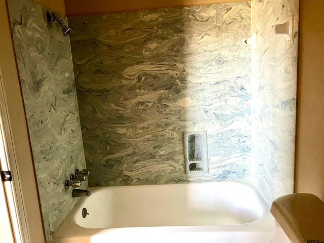 17080 Pennie Lane, Flint, TX 75762