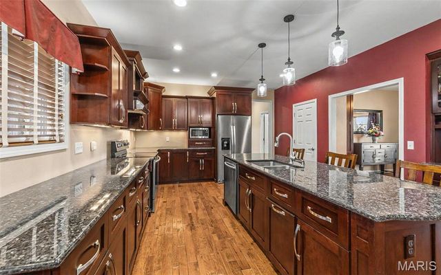 447 County Road 4185, Salem, MO 65560