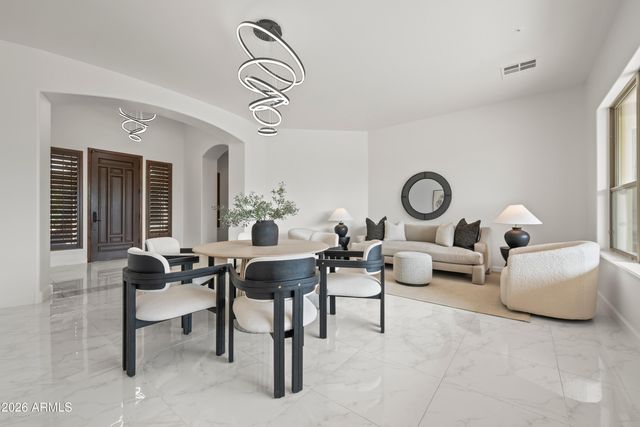 1725 W BURNSIDE Trail, Phoenix, AZ 85085