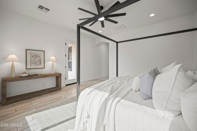 1725 W BURNSIDE Trail, Phoenix, AZ 85085