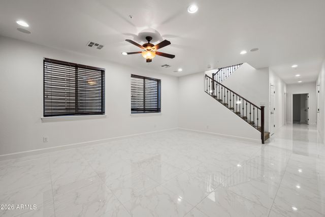 1725 W BURNSIDE Trail, Phoenix, AZ 85085