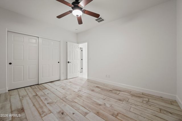 1725 W BURNSIDE Trail, Phoenix, AZ 85085