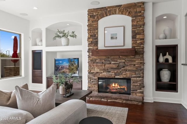 1725 W BURNSIDE Trail, Phoenix, AZ 85085