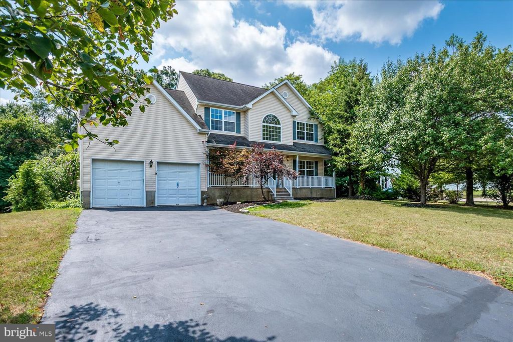 19 CHRISTINALYNN DR, Monroe Township, NJ 08831