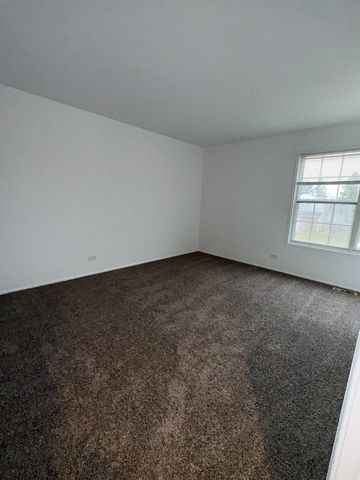 252 Yellow Pine Drive, Bolingbrook, IL 60440