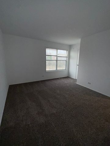 252 Yellow Pine Drive, Bolingbrook, IL 60440