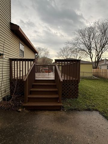 252 Yellow Pine Drive, Bolingbrook, IL 60440