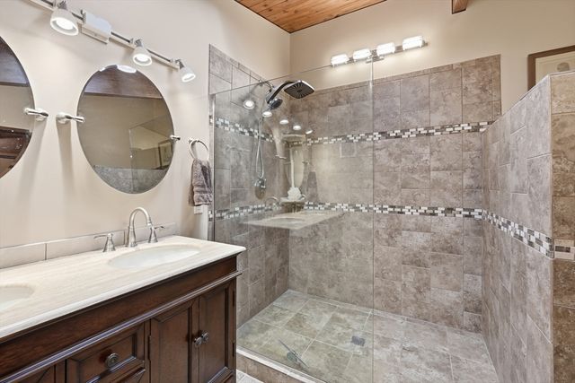 1023 North Woodstock Rd, Southbridge, MA 01550