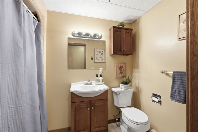 1023 North Woodstock Rd, Southbridge, MA 01550