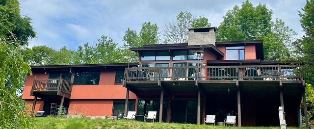 1023 North Woodstock Rd, Southbridge, MA 01550