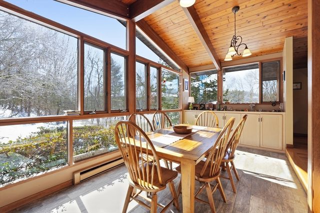1023 North Woodstock Rd, Southbridge, MA 01550