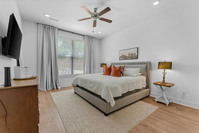 2915 S Cobalt Avenue, Fayetteville, AR 72701