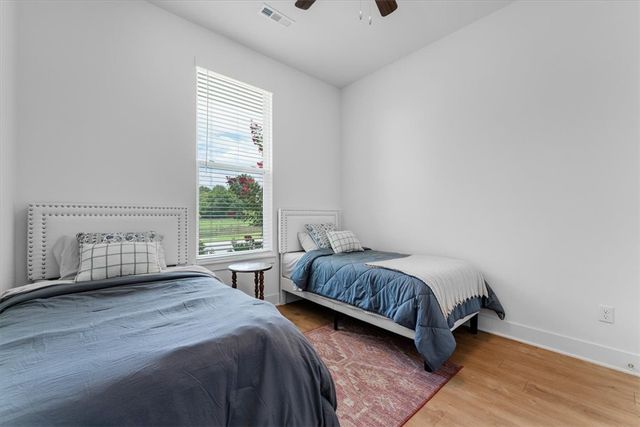 2915 S Cobalt Avenue, Fayetteville, AR 72701