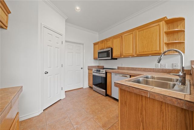 14861 S Padre Island Dr 113, Corpus Christi, TX 78418