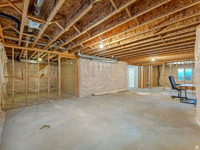 14829 S CLEAR WATER DR, Herriman, UT 84096