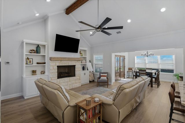 1825 Meadowview, Canton, TX 75103