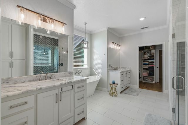 1825 Meadowview, Canton, TX 75103