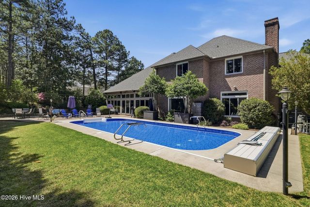 20 Walnut Creek Road, Pinehurst, NC 28374