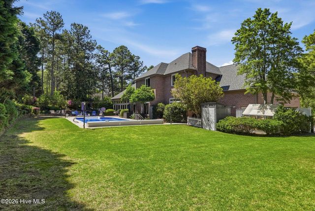 20 Walnut Creek Road, Pinehurst, NC 28374