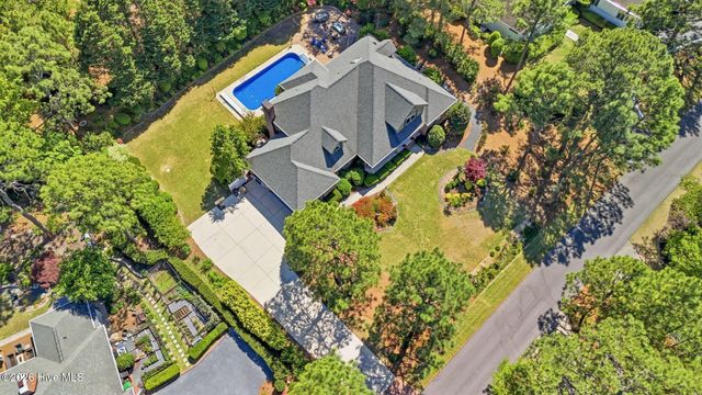 20 Walnut Creek Road, Pinehurst, NC 28374