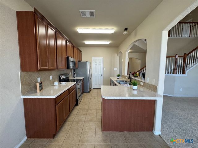 6704 Golden Oak Lane, Killeen, TX 76542