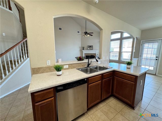 6704 Golden Oak Lane, Killeen, TX 76542