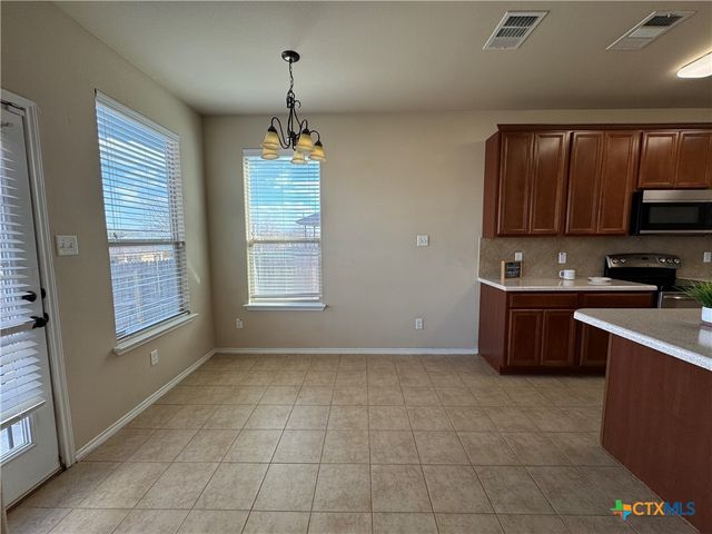 6704 Golden Oak Lane, Killeen, TX 76542