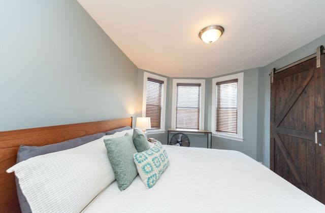 50 Brush Hill Rd, Milton, MA 02186