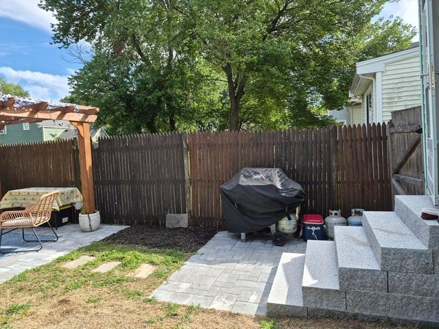 50 Brush Hill Rd, Milton, MA 02186
