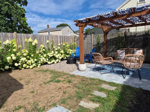 50 Brush Hill Rd, Milton, MA 02186