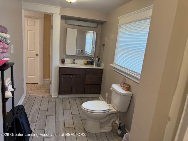 433 N Butler Boulevard, Lansing, MI 48915