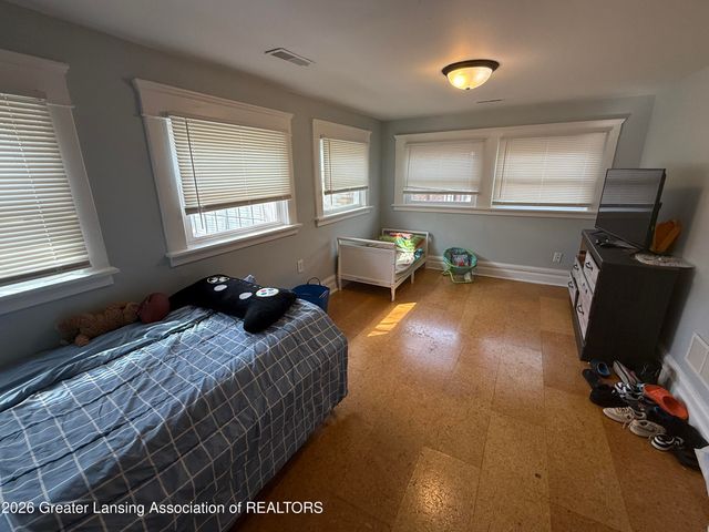 433 N Butler Boulevard, Lansing, MI 48915