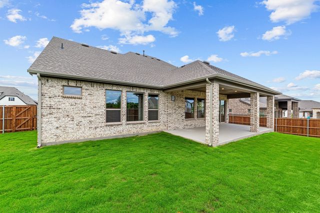 604 Crystal View Drive, Mansfield, TX 76063