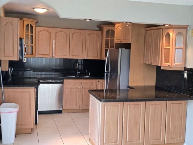 2913 MCINTOSH ROAD, Sarasota, FL 34232