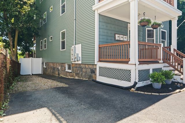 10 Ashmont Ct 1, Boston, MA 02122