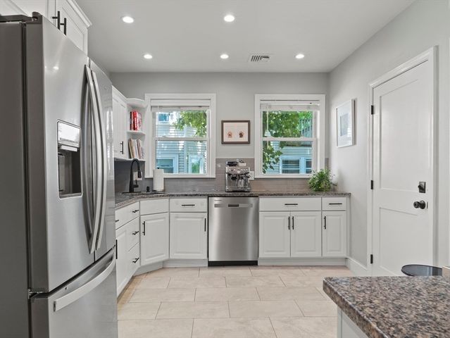 10 Ashmont Ct 1, Boston, MA 02122
