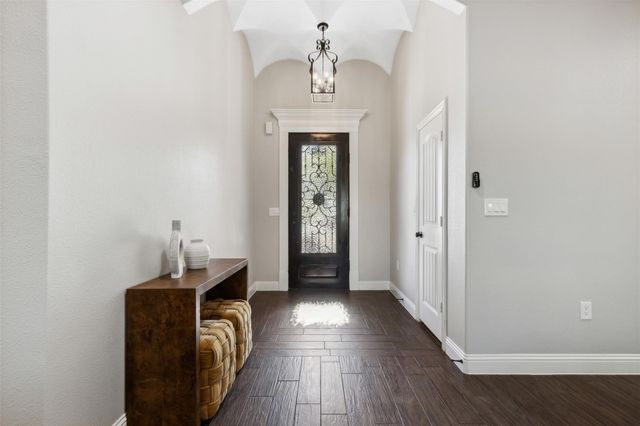 4662 Barbara Road, River Oaks, TX 76114