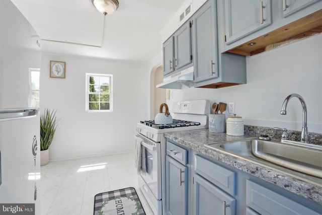 306 BAIRD AVE, Mount Ephraim, NJ 08059