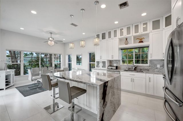 1078 Laguna Springs Dr, Weston, FL 33326