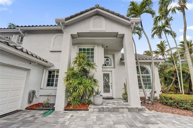 1078 Laguna Springs Dr, Weston, FL 33326