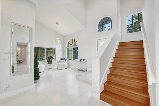 1078 Laguna Springs Dr, Weston, FL 33326