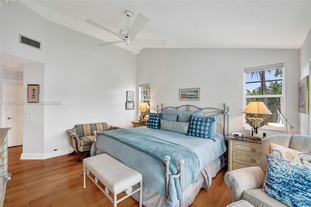 1078 Laguna Springs Dr, Weston, FL 33326