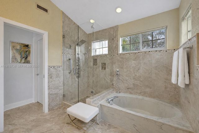 1078 Laguna Springs Dr, Weston, FL 33326