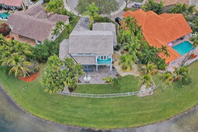 1078 Laguna Springs Dr, Weston, FL 33326